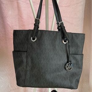MK purse